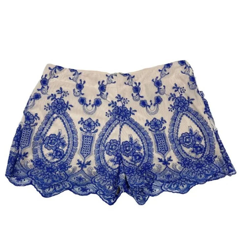 Blue Rain Beige & Blue Embroidered Shorts Size Medium